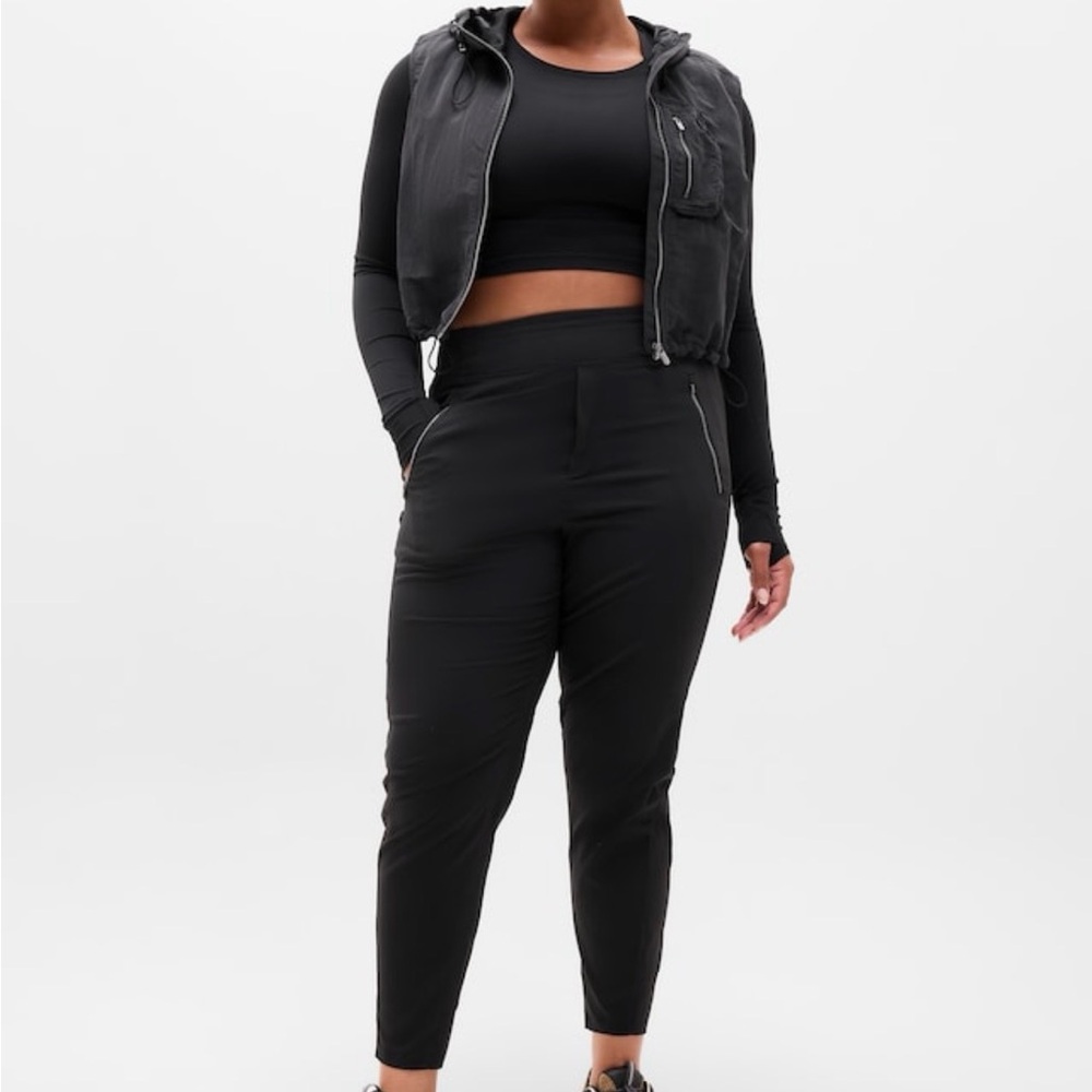 Athleta Trekkie North Jogger NWT black 18